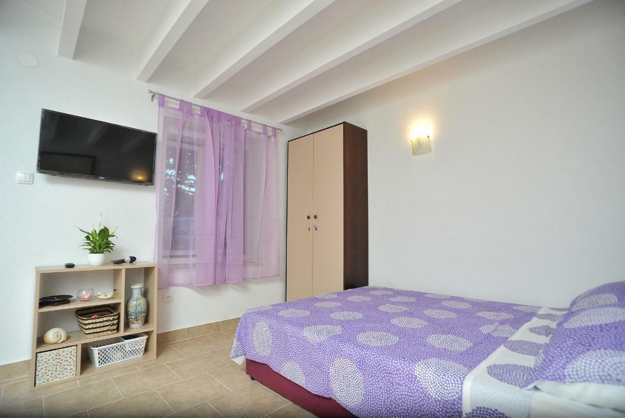 Apartments Sonia & Ana Trogir Buitenkant foto